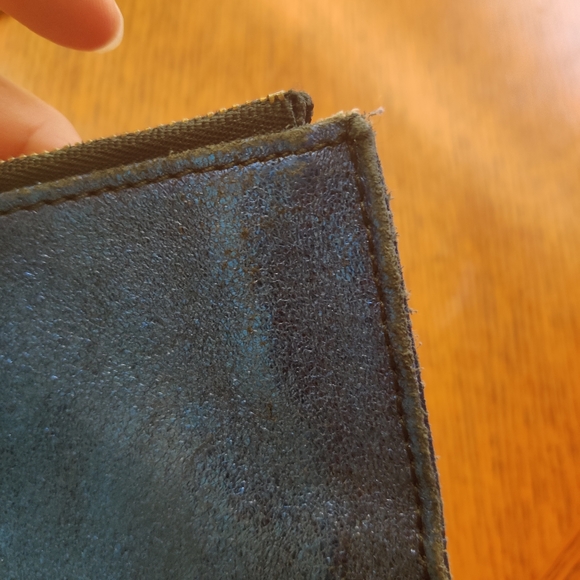 Fossil Metallic blue clutch - Picture 3 of 11